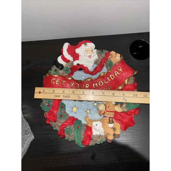 1995 WINKLE CLAUS Motion Activated Resin Hanging Wreath Christmas Holiday Songs - Picture 10 of 10